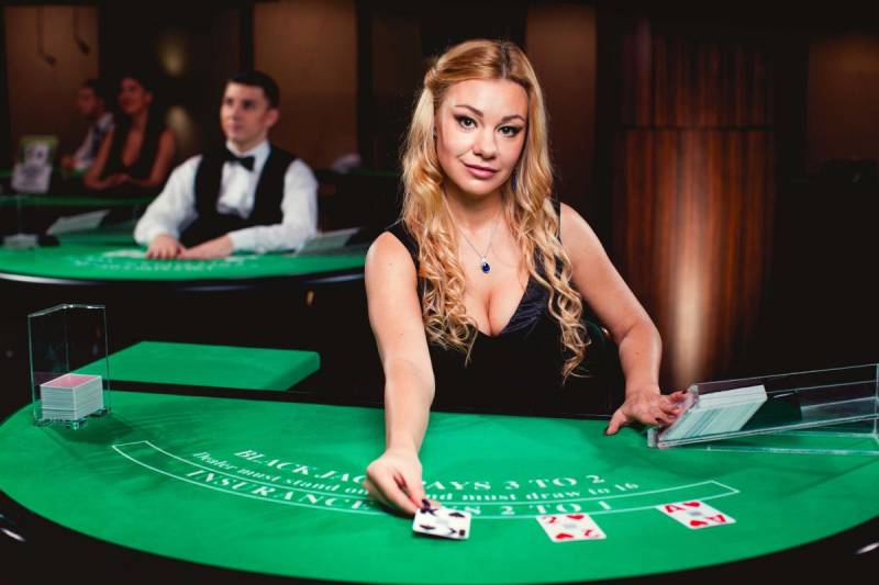 Cách Chia Bài Trong Blackjack Live Để Tăng Tỷ Lệ Thắng